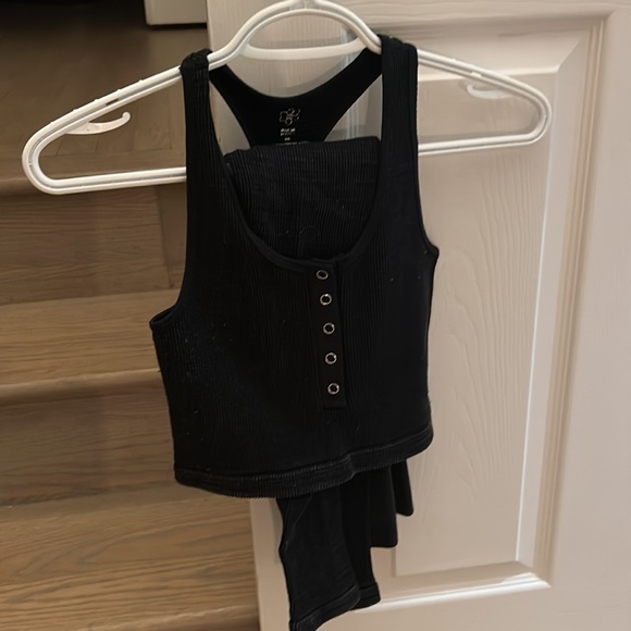 Aura ribbed yoga set~very cute for ur work-outs~add to ur athleisure collection. - Picture 7 of 7